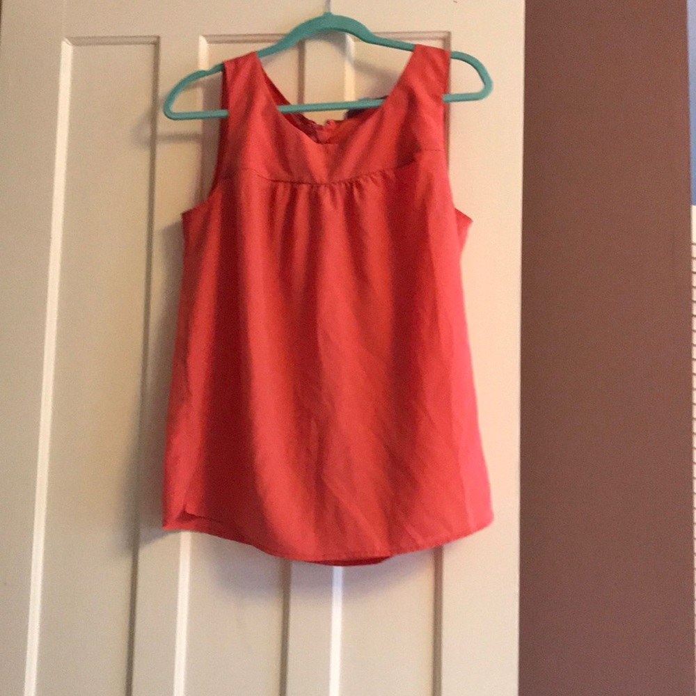 Loft blousy tank top in coral, sz L